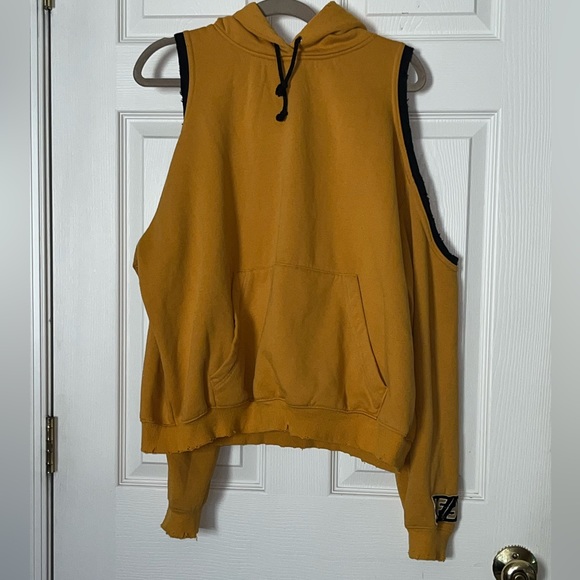LF Mustard Yellow Distressed Cold Shoulder Shoulderless Hooded Sweatshirt Small - Picture 4 of 16